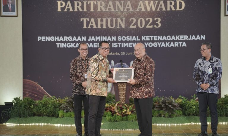 BPR Danagung meraih Penghargaan Paritrana Award Tahun 2024